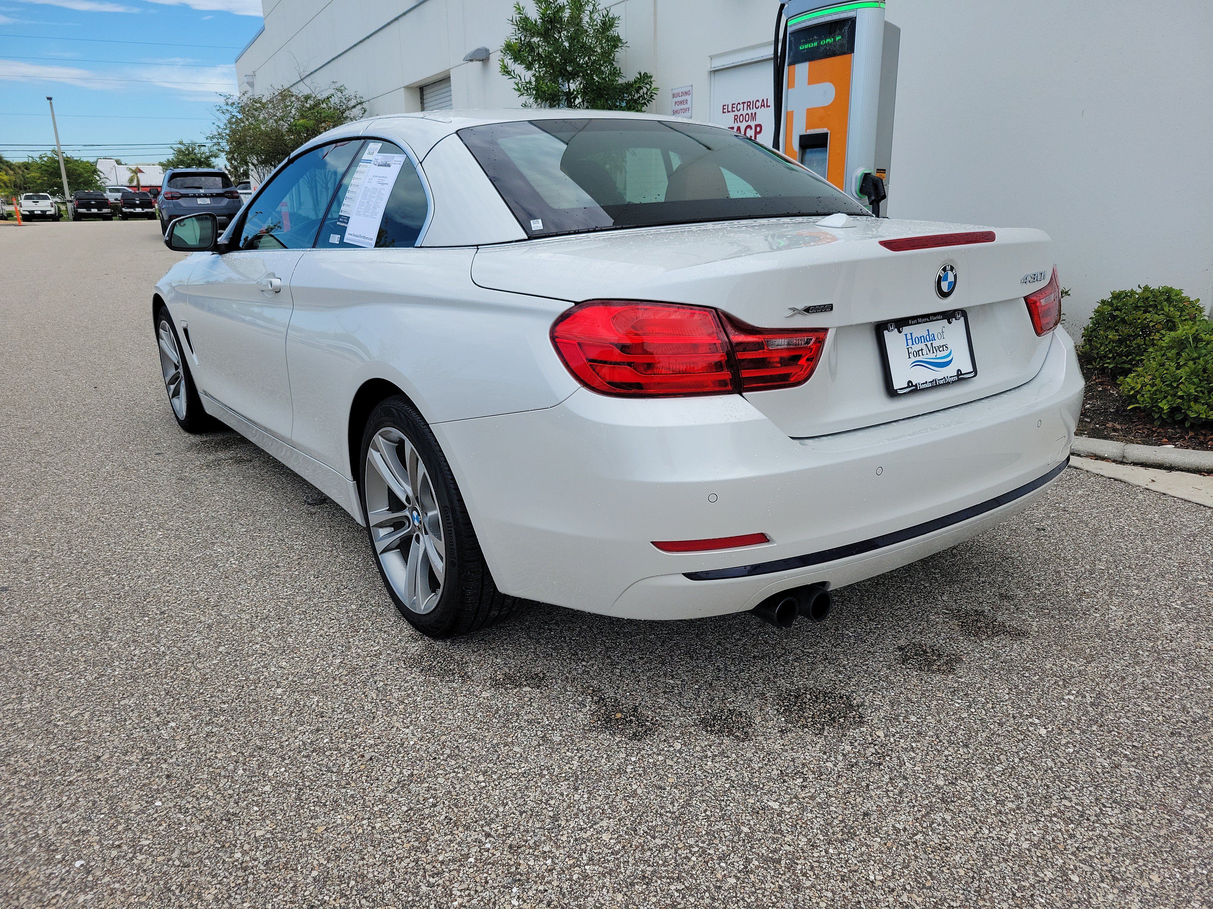 Used 2017 BMW 430i xDrive Convertible AWD/4WD image 4