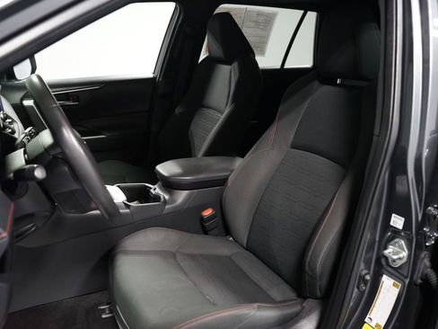 Used 2023 Toyota RAV4 SE w/ Weather & Moonroof Package image 28