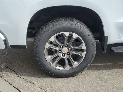 New 2026 Chevrolet Silverado 1500 High Country AWD/4WD image 5