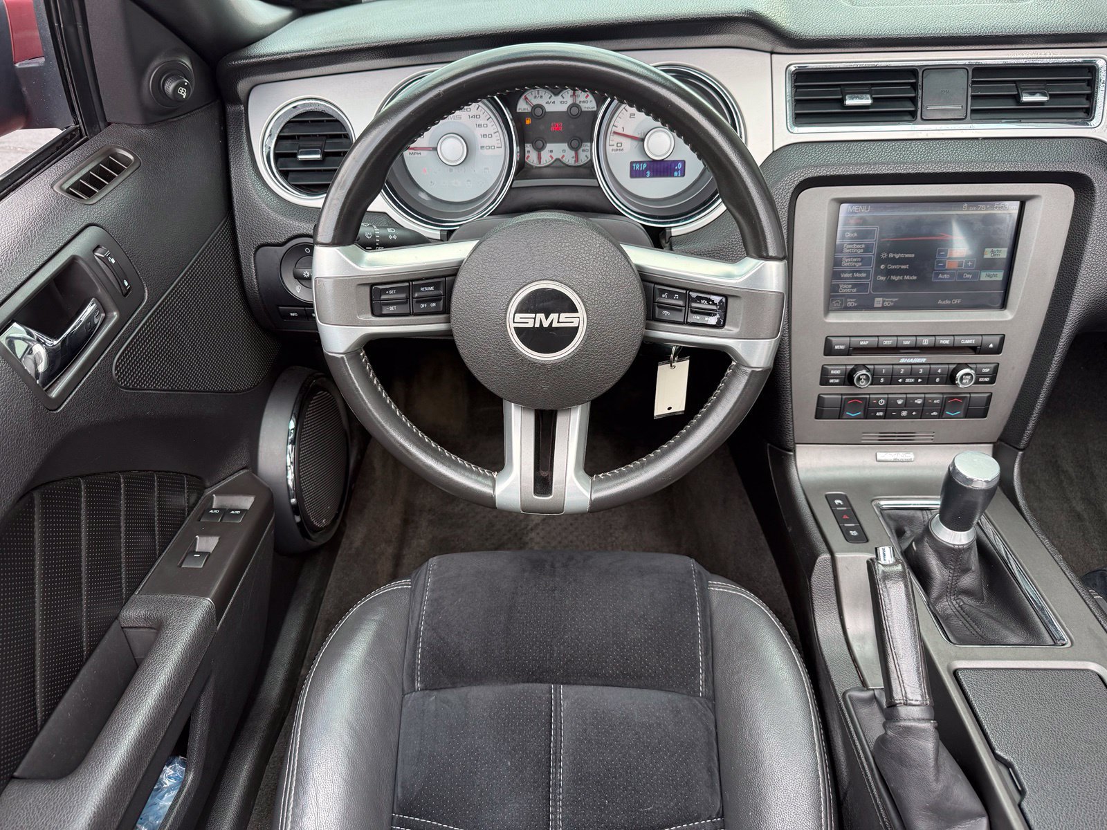 Used 2011 Ford Mustang GT Premium w/ Electronics Pkg RWD image 24