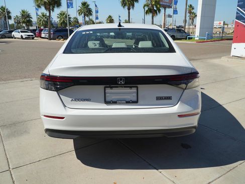 New 2025 Honda Accord SE image 6