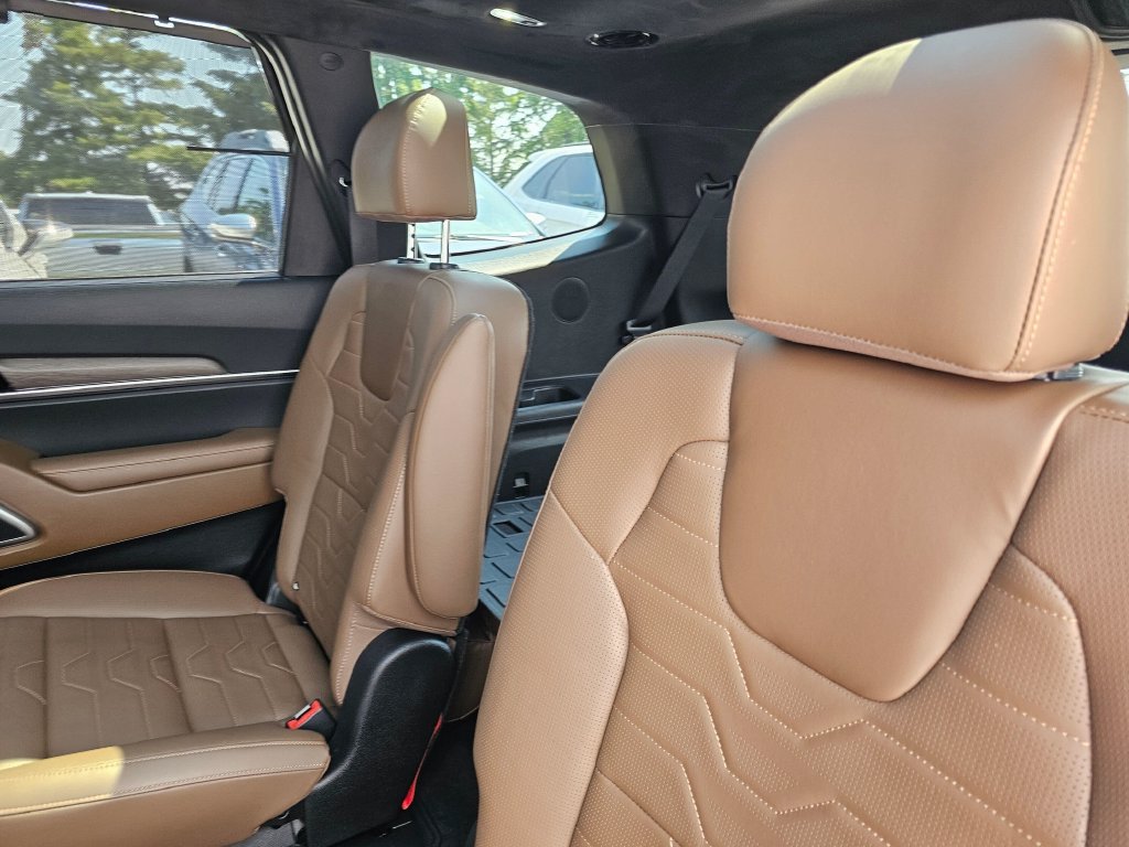 Used 2022 Kia Telluride SX w/ SX Prestige Package AWD/4WD image 21