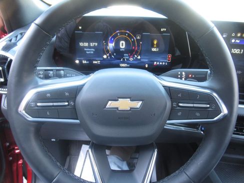 Used 2025 Chevrolet Equinox LT w/ Convenience Package II AWD/4WD image 25
