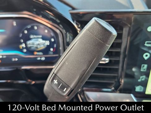 Used 2025 Chevrolet Silverado 1500 LT AWD/4WD image 29