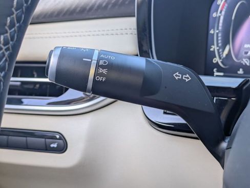 Used 2024 INFINITI QX60 Sensory w/ Cargo Package image 13