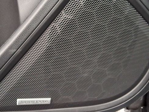 Certified 2025 Subaru Outback Limited image 26