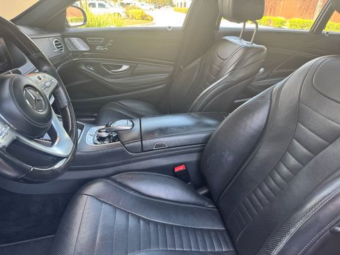 Used 2018 Mercedes-Benz S 560 4MATIC Sedan image 24