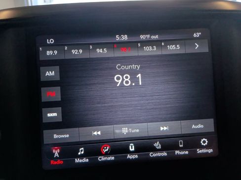 Used 2020 RAM 1500 Laramie AWD/4WD image 6