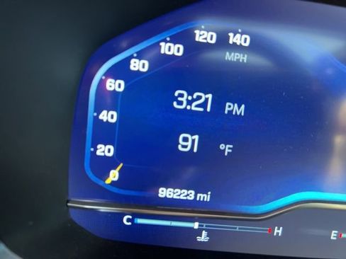 Used 2023 Chevrolet Tahoe Premier image 13