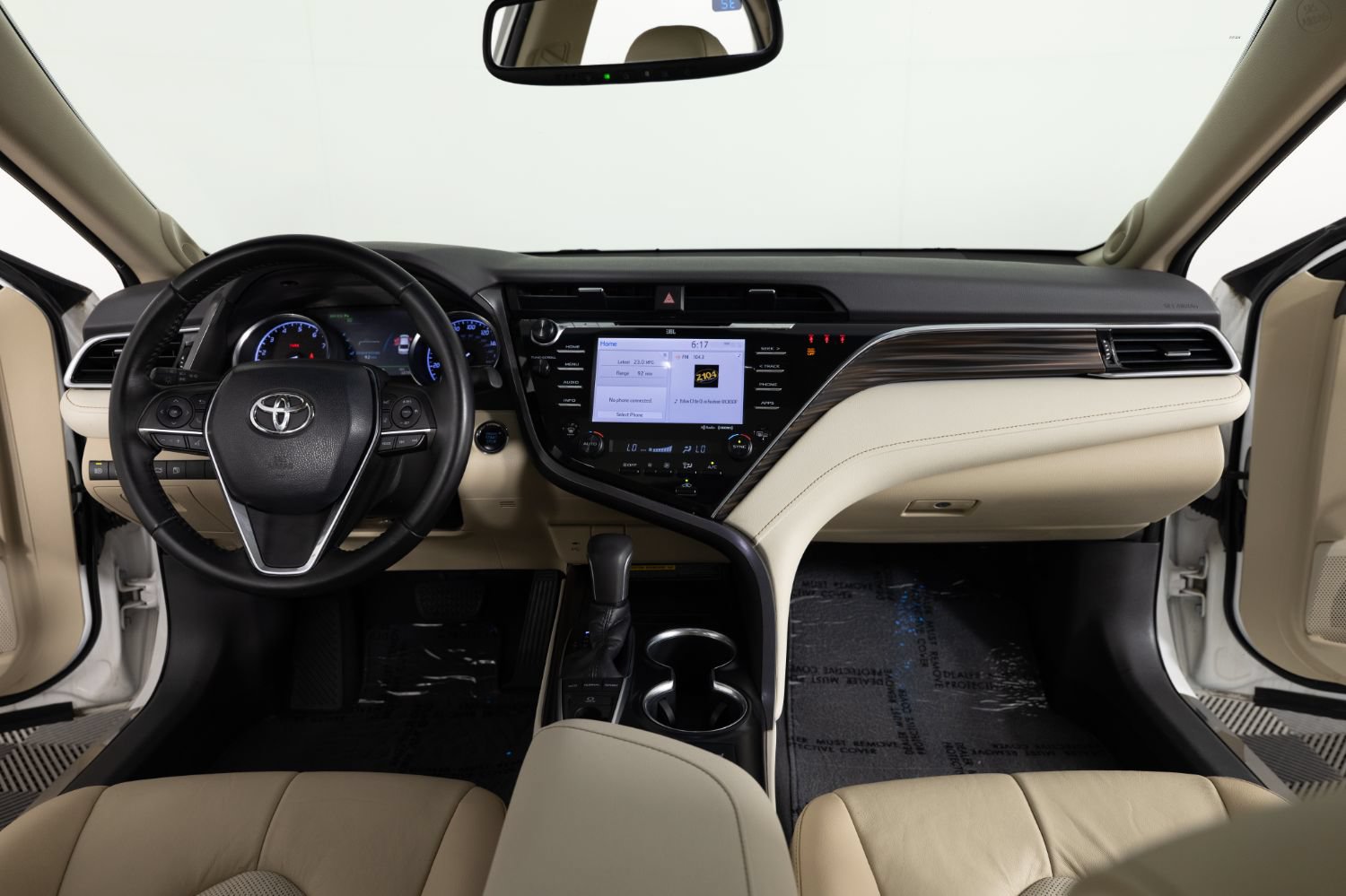 Used 2018 Toyota Camry XLE FWD image 33