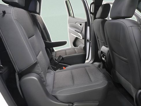 Used 2025 Chevrolet Traverse LT w/ Midnight/Sport Edition FWD image 30