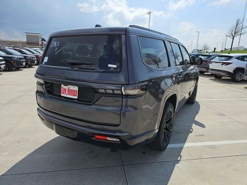 New 2026 Jeep Grand Wagoneer Limited AWD/4WD image 6