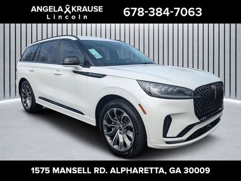 New 2026 Lincoln Aviator 2WD w/ Jet Appearance Package image 1