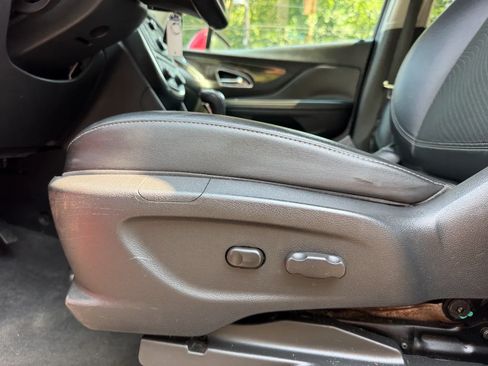Used 2014 Buick Encore Convenience FWD image 22