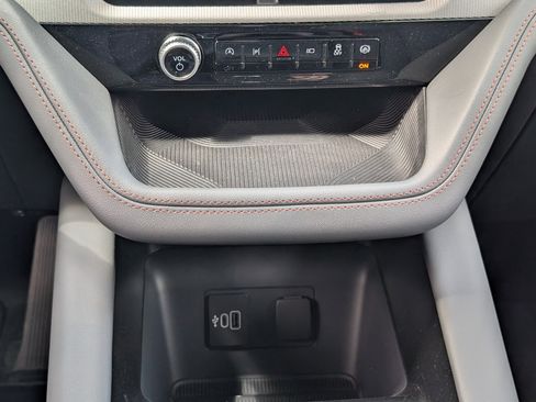 New 2026 Ford Explorer Active image 23