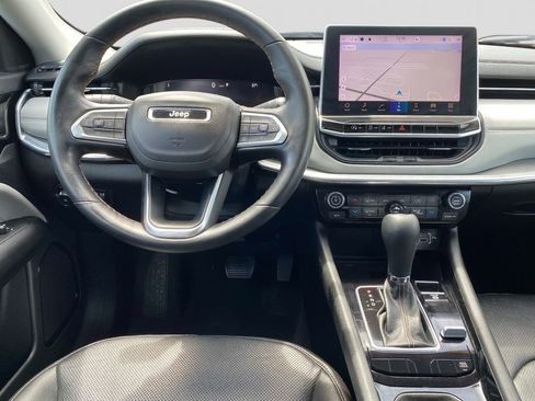 Certified 2022 Jeep Compass Limited w/ Elite Group AWD/4WD image 13