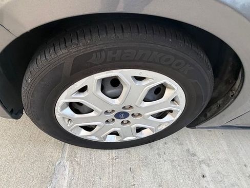 Used 2012 Ford Focus SE image 22