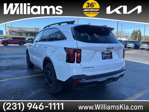 Used 2025 Kia Sorento SX Prestige w/ Olive Brown Leather Package image 10