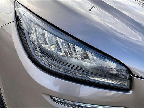 Used 2021 Lincoln Corsair AWD w/ Equipment Group 101A image 29