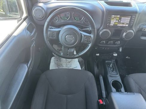 Used 2017 Jeep Wrangler Sport AWD/4WD image 18