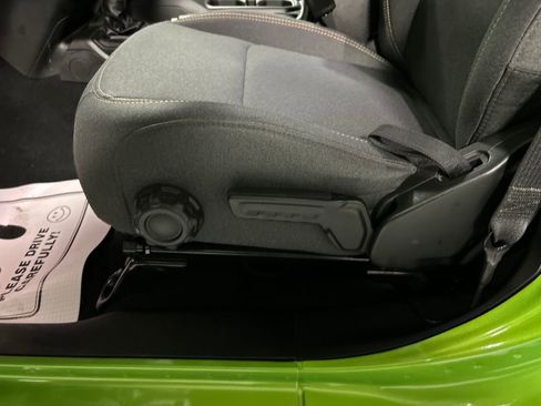 Used 2025 Jeep Wrangler Unlimited Sport AWD/4WD image 13