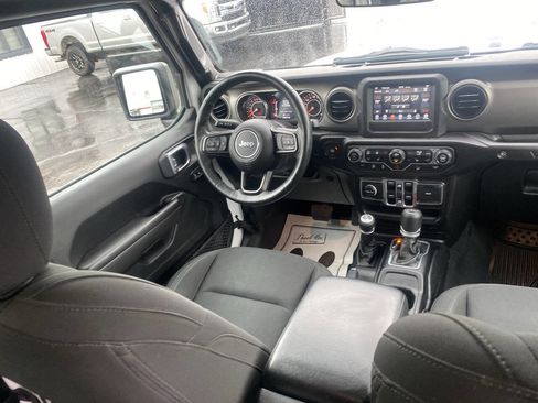 Used 2018 Jeep Wrangler Unlimited Sport S image 16