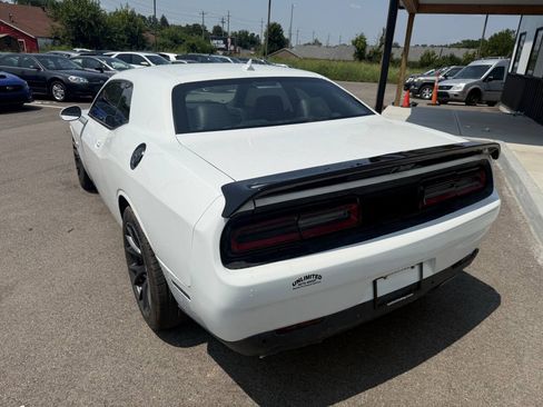 Used 2017 Dodge Challenger R/T Scat Pack RWD image 10