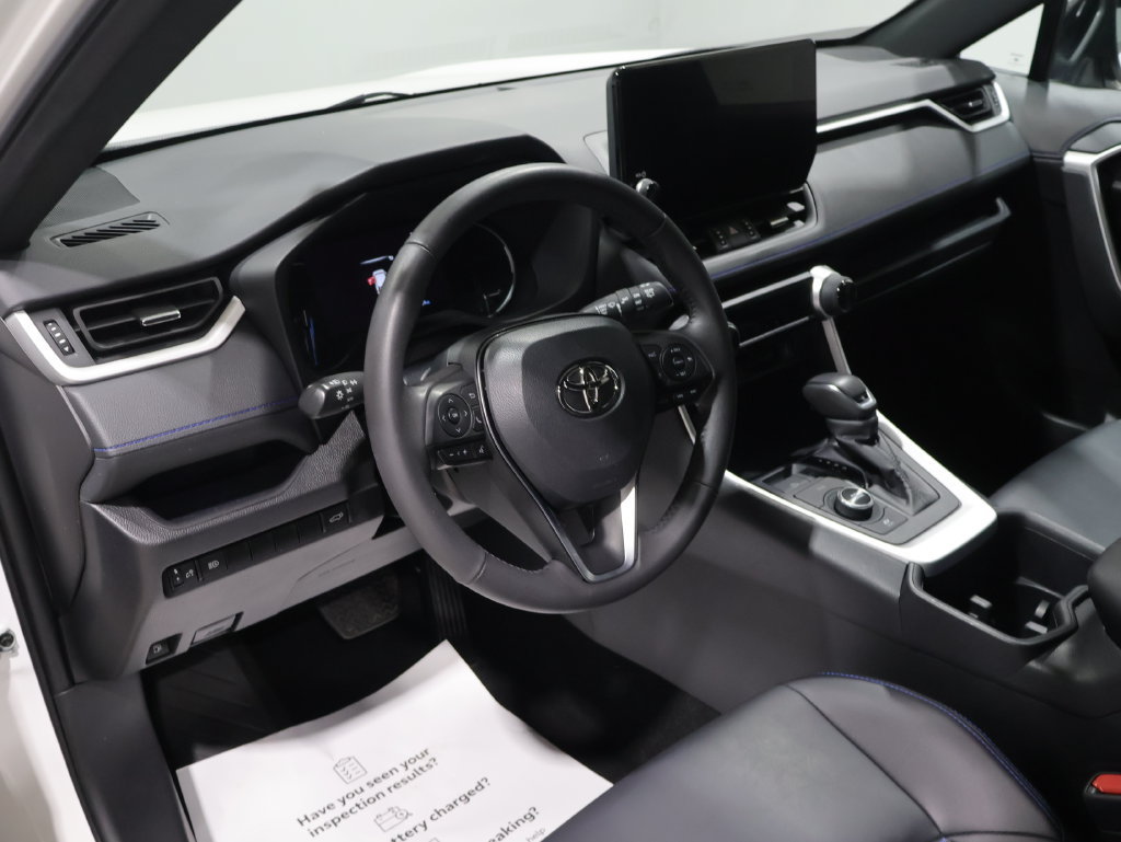 Used 2024 Toyota RAV4 XSE AWD/4WD image 14