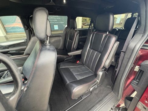 Used 2019 Dodge Grand Caravan GT image 16