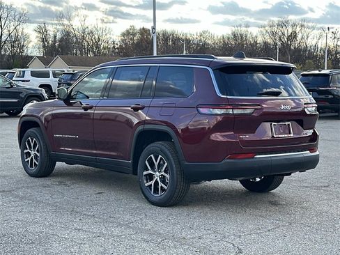 New 2025 Jeep Grand Cherokee L Limited image 4