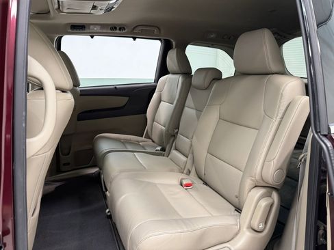 Used 2013 Honda Odyssey Touring image 16