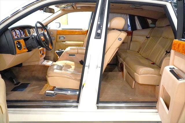 Used 2009 Rolls-Royce Phantom Sedan RWD image 23