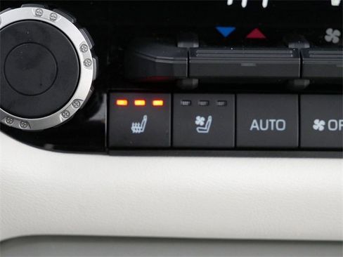 Used 2024 Toyota Sequoia Capstone image 22