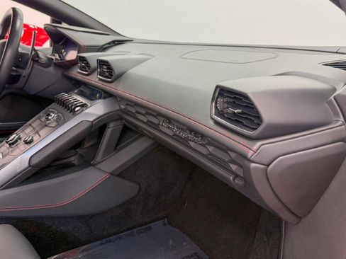 Used 2017 Lamborghini Huracan LP 580-2 RWD image 13