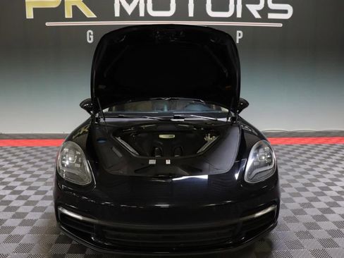Used 2018 Porsche Panamera 4 image 81