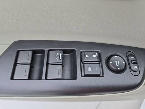 Used 2012 Honda Civic LX image 25