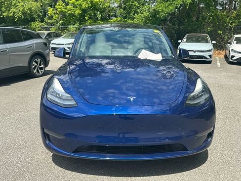 Used 2021 Tesla Model Y Long Range AWD/4WD image 2