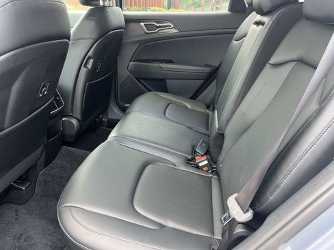 Used 2024 Kia Sportage EX FWD image 20