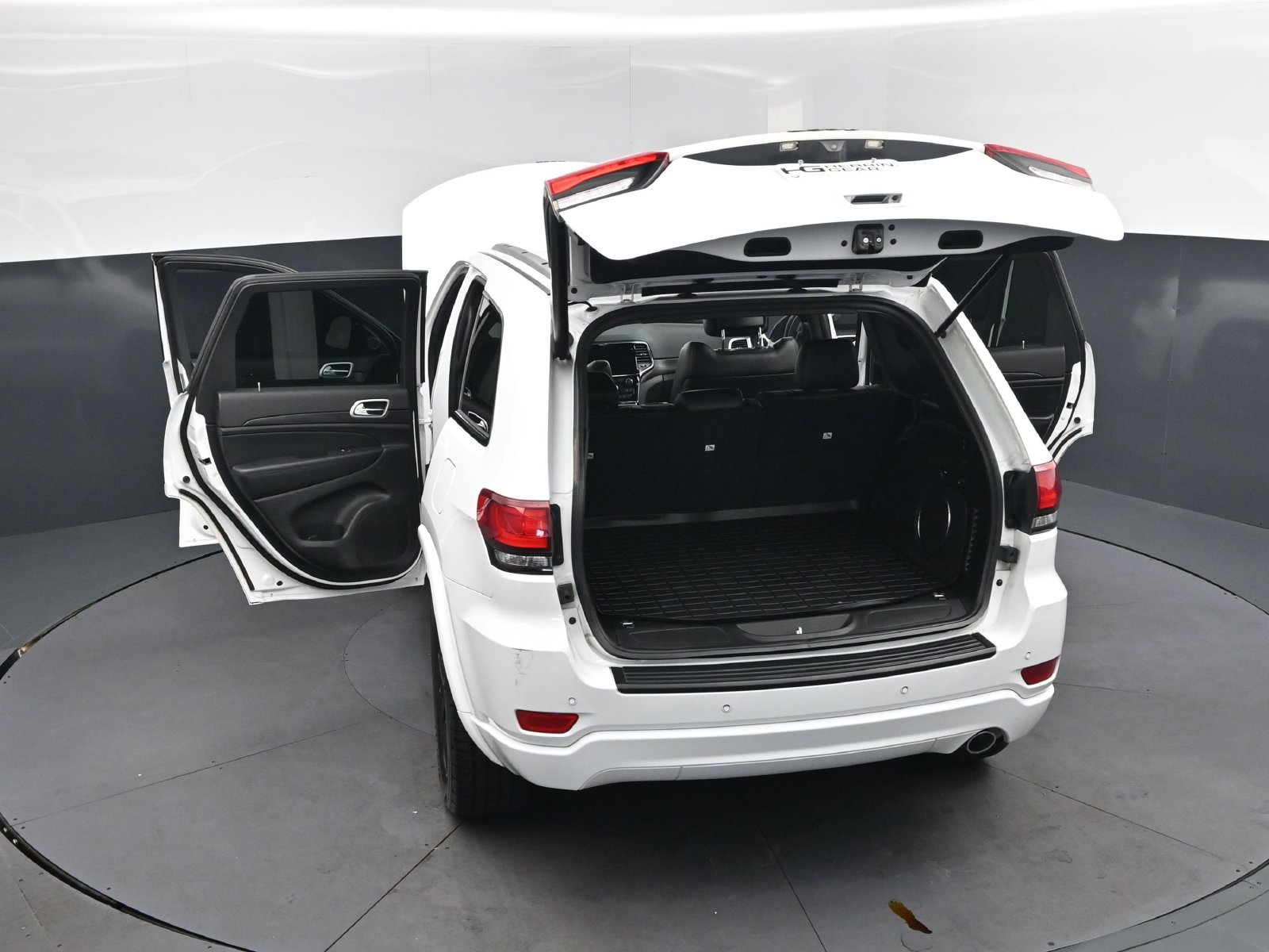 Used 2022 Jeep Grand Cherokee Laredo X RWD image 48