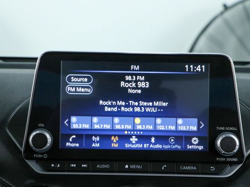 Used 2025 Nissan Sentra SV w/ All-Weather Package FWD image 19