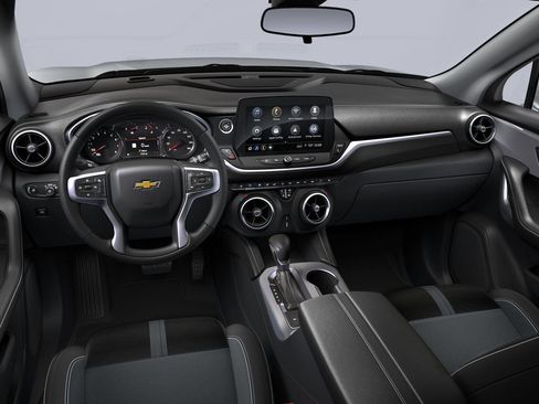 New 2025 Chevrolet Blazer LT image 32