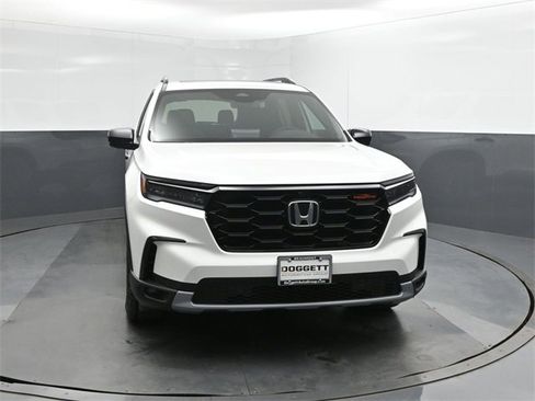 New 2025 Honda Pilot TrailSport image 22