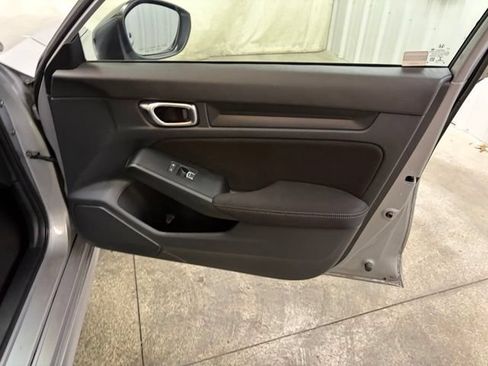 Used 2022 Honda Civic Sport image 22