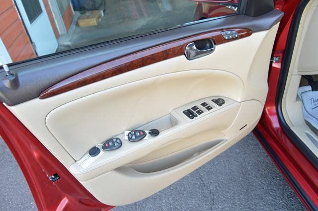 Used 2008 Buick Lucerne CXS FWD image 48