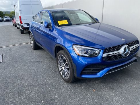 Used 2023 Mercedes-Benz GLC 300 4MATIC Coupe image 2