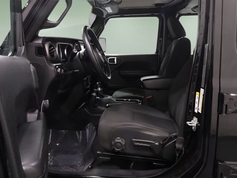 Certified 2018 Jeep Wrangler Unlimited Sport AWD/4WD image 12