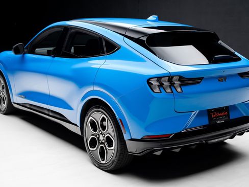 Used 2021 Ford Mustang Mach-E GT image 24