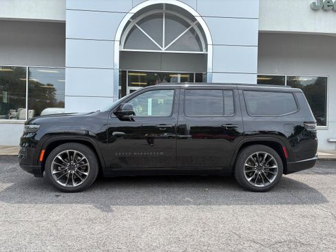 Certified 2025 Jeep Grand Wagoneer Series II Obsidian w/ Quick Order Packagew 28T AWD/4WD image 2