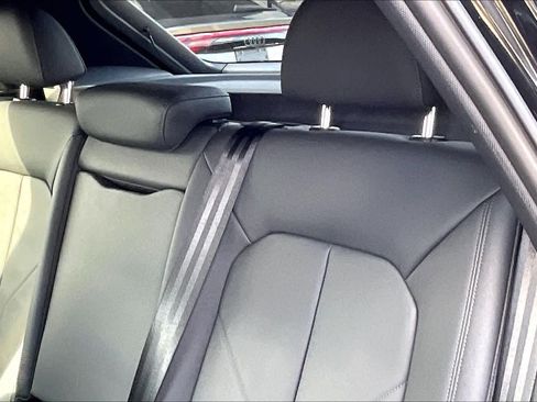 Certified 2025 Audi Q3 2.0T Premium w/ Convenience Package image 19