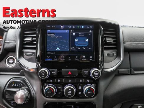 Used 2024 RAM 1500 Laramie image 12